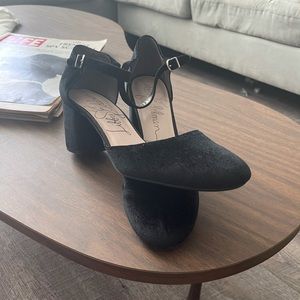 Libby Edelman Chunky Heel